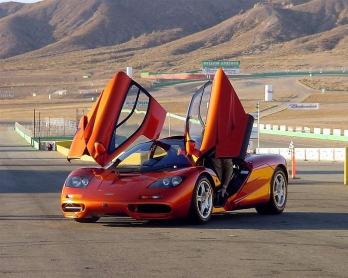 Самые дорогие автомобили за 2012 год (12 фото)