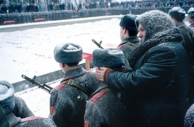 Крепитесь, люди! Крепитесь, люди!