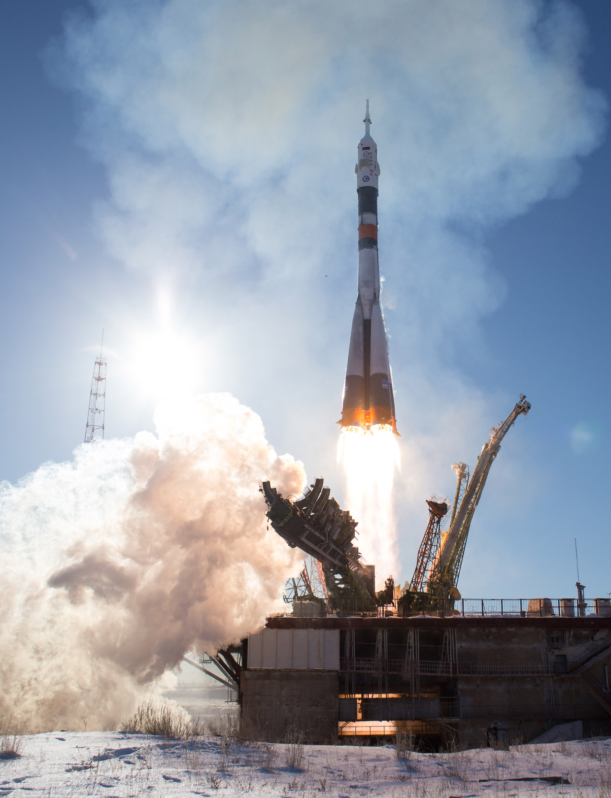 Как стартовал российский космический корабль «Союз МС-07»