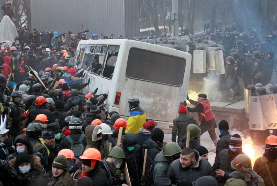 Новые столкновения на Украине (15 фото) Новые столкновения на Украине (15 фото)