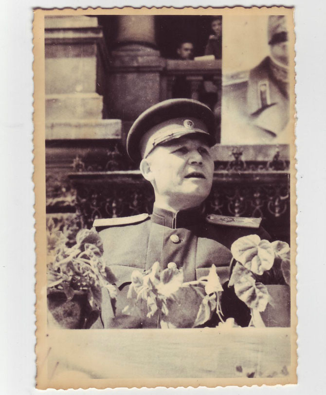 Подборка фотографий на тему Великой Отечественной войны Подборка фотографий на тему Великой Отечественной войны