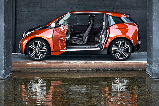 Десятка электромобилей класса люкс, выпущенных в этом году Десятка электромобилей класса люкс, выпущенных в этом году