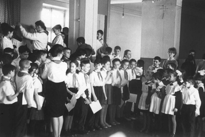 «Всегда вперед, ни шагу назад»: 93 года пионерской организации «Всегда вперед, ни шагу назад»: 93 года пионерской организации