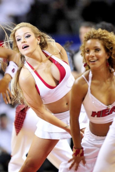 Черлидеры команды Miami Heat