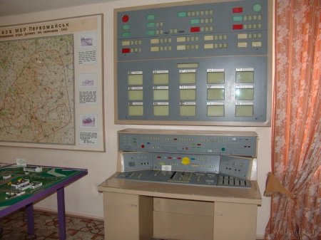 Советская ракетная шахта (28 фото)
