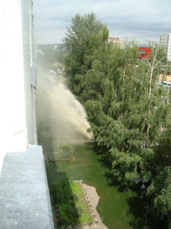 Горячую воду дали! (4 фото)
