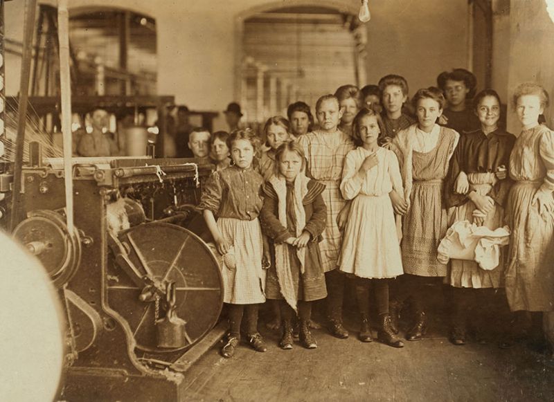 Фото 1900-х годов показывают, как дети вкалывали на производстве