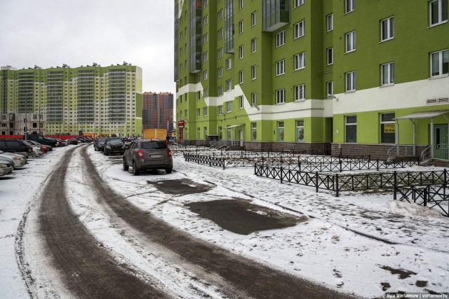 Типичное гетто на окраине Санкт-Петербурга Типичное гетто на окраине Санкт-Петербурга