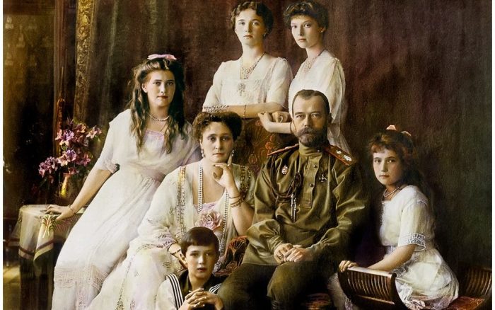 Рождественские подарки детям в семьях российских императоров Рождественские подарки детям в семьях российских императоров