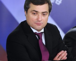 Владислав Сурков вернулся на работу в Кремль Владислав Сурков вернулся на работу в Кремль