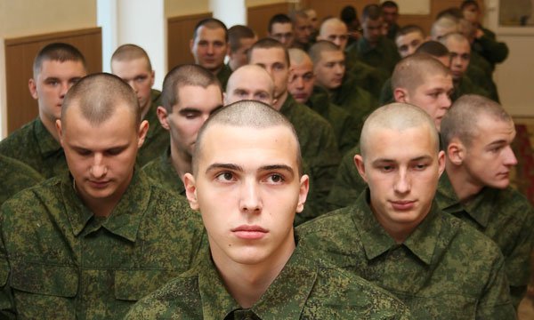 В России сегодня начался осенний призыв в армию В России сегодня начался осенний призыв в армию