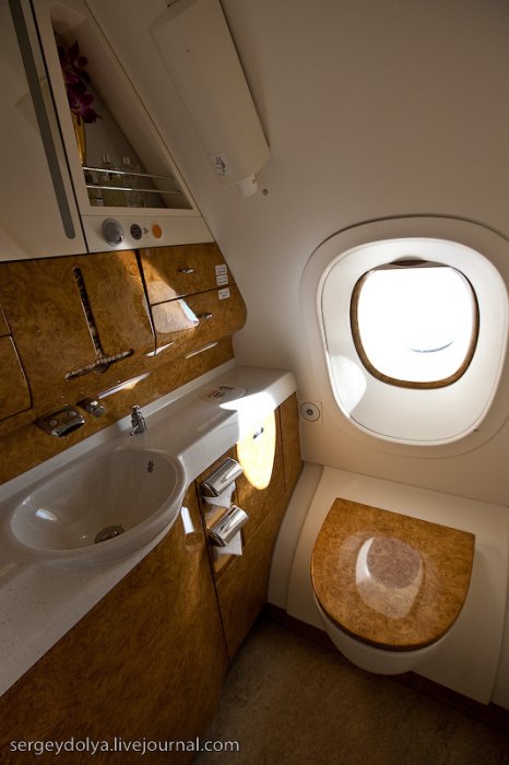 Фантастический Airbus А380 Emirates