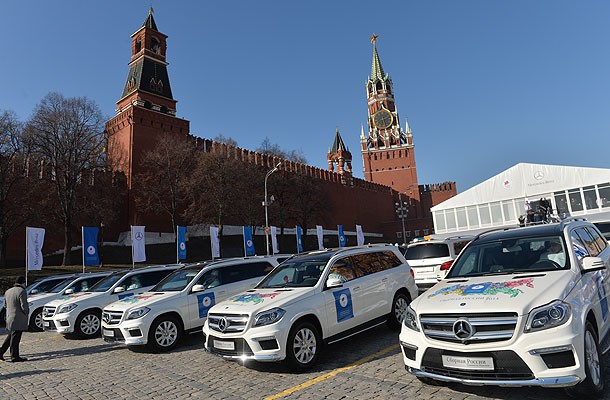 Олимпийская чемпионка решила продать Mercedes для помощи тяжелобольным