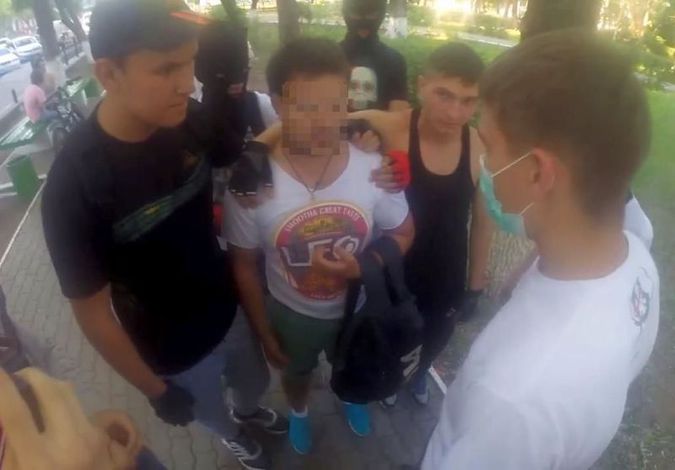 Благовещенские охотники на педофилов: «Не бойся, мы не гопники!» Благовещенские охотники на педофилов: «Не бойся, мы не гопники!»