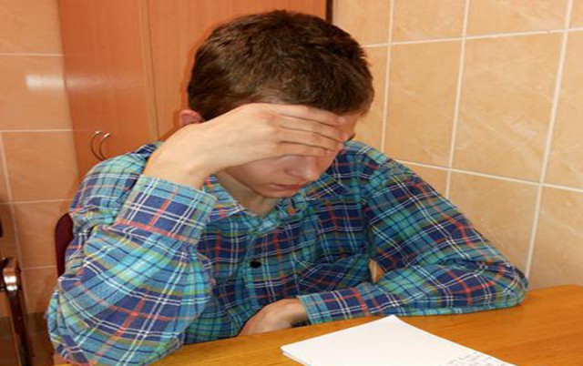 От 17-летнего спайс-наркомана отказались родители От 17-летнего спайс-наркомана отказались родители
