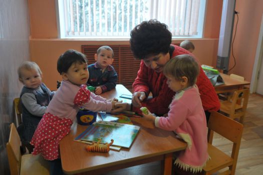Женщина продала квартиру и миллион отдала сиротам, а сама ушла в дом престарелых Женщина продала квартиру и миллион отдала сиротам, а сама ушла в дом престарелых