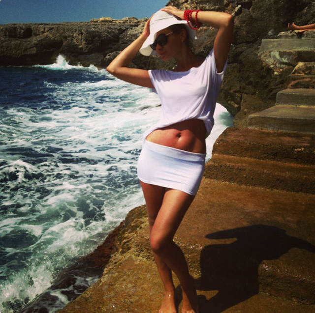 Немцов параллельно встречался с «Баунти» и «кавказской кошечкой» Немцов параллельно встречался с «Баунти» и «кавказской кошечкой»