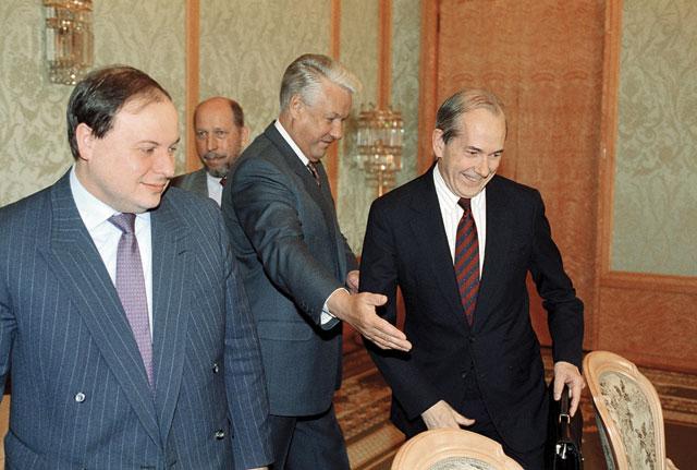 1990-е: помнить, чтобы не повторилось 1990-е: помнить, чтобы не повторилось