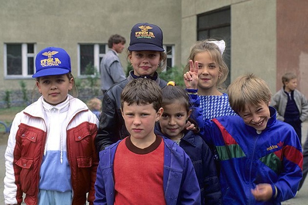 Это были 90-е. Мы одевались, как могли! Это были 90-е. Мы одевались, как могли!