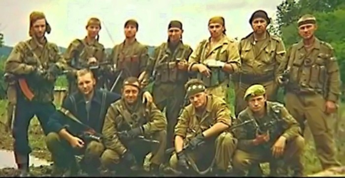«Бешеная рота» - гроза чеченских боевиков «Бешеная рота» - гроза чеченских боевиков