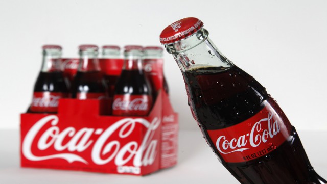 В Госдуме РФ предлагают ввести санкции против Coca-Cola, Visa и MasterCard В Госдуме РФ предлагают ввести санкции против Coca-Cola, Visa и MasterCard