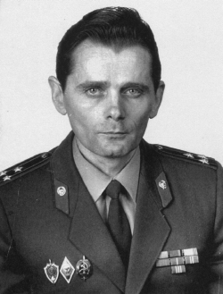 Загадки Родины: Стрельба из рогаток по олимпийским кольцам Загадки Родины: Стрельба из рогаток по олимпийским кольцам