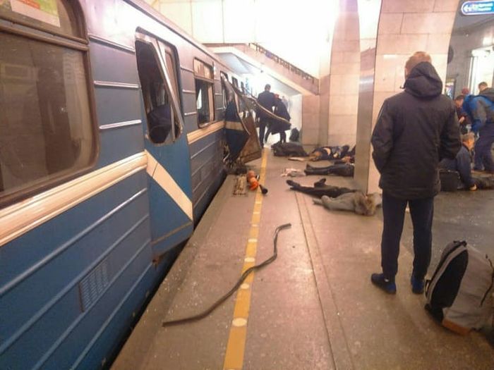 Взрывы на станциях метро в Санкт-Петербурге Взрывы на станциях метро в Санкт-Петербурге