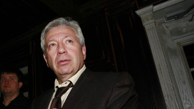 Отпущенный под залог крупный бизнесмен сбежал за границу    