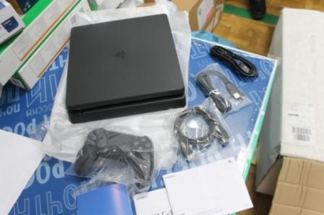 Житель Сургута получит штраф за заказ в Германии «Sony Playstation-4» Житель Сургута получит штраф за заказ в Германии «Sony Playstation-4»