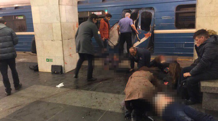 Взрывы на станциях метро в Санкт-Петербурге