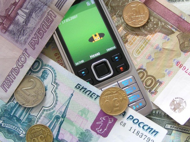 Тарифы на услуги сотовой связи вырастут из-за отмены платы за роуминг    