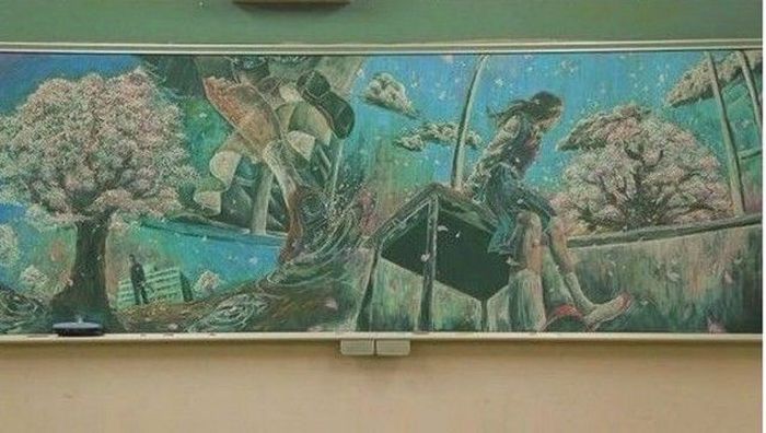 Необычные рисунки на доске