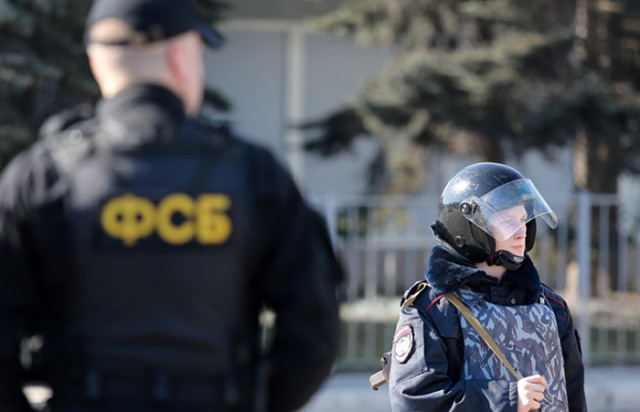 ФСБ пресекла попытку "Артподготовки" устроить экстремистские акции 4-5 ноября ФСБ пресекла попытку "Артподготовки" устроить экстремистские акции 4-5 ноября