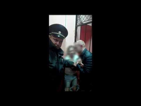 Пьяная и беременная сломала нос фельдшеру