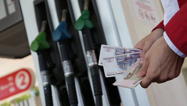Акцизы на бензин с 1 января 2019 года вырастут в 1,5 раза    