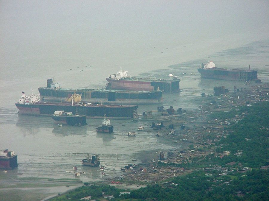 Кладбище кораблей (58 фото)