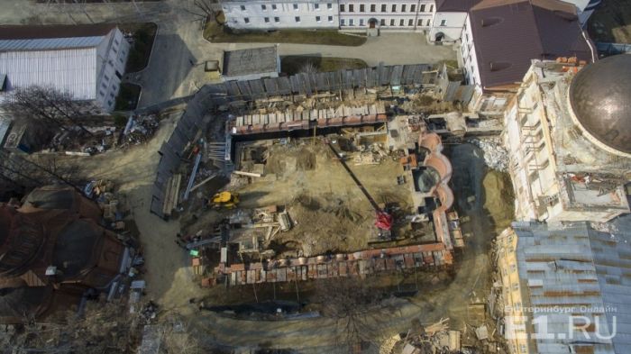 РПЦ назвала снос старейшей церкви Екатеринбурга реставрацией РПЦ назвала снос старейшей церкви Екатеринбурга реставрацией