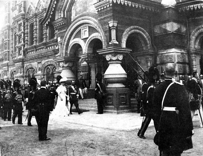 Храм Спаса на Крови: история возведения и удивительные факты Храм Спаса на Крови: история возведения и удивительные факты