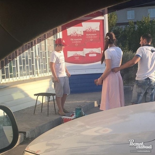Мальчик своими силами собрал деньги на лечение больной собаки Мальчик своими силами собрал деньги на лечение больной собаки