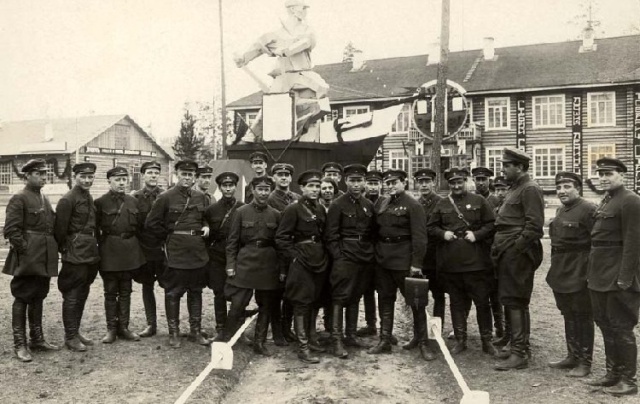 Архивные и редкие фотографии из прошлого