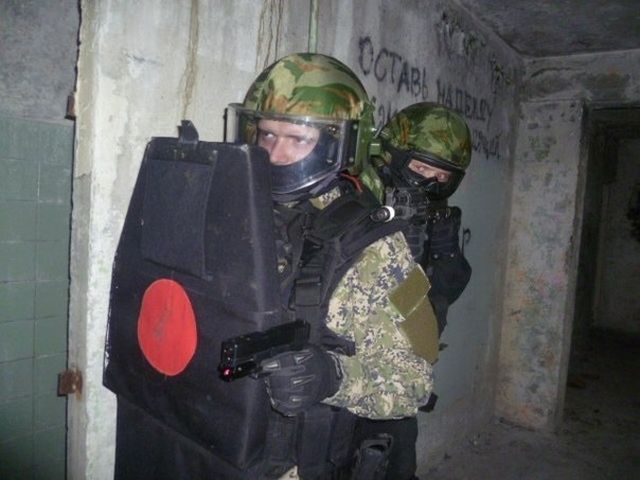 Для чего нужна красная отметка на штурмовых щитах
