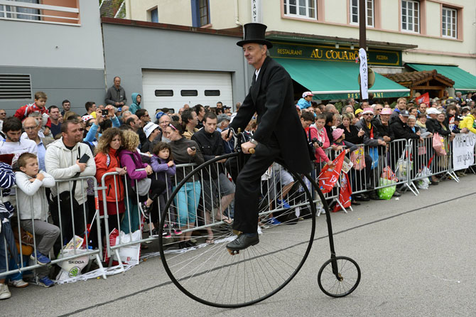 Самые яркие фотографии веломногодневки «Tour de France 2014» (21 фото)