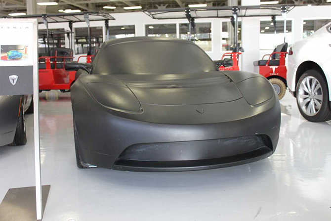 Экскурсия на завод, где Tesla собирает свою новую Model X Экскурсия на завод, где Tesla собирает свою новую Model X