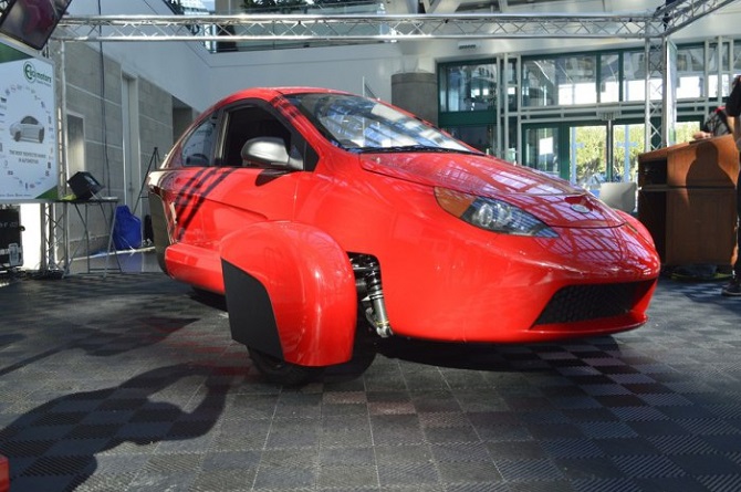 Elio Motors презентовала трехколесный прототип P5 на лос-анджелесском автошоу Elio Motors презентовала трехколесный прототип P5 на лос-анджелесском автошоу