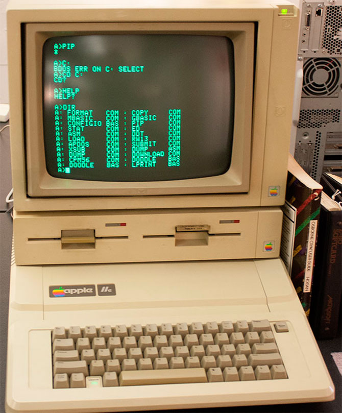 Экскурсия по музею Living Computer Экскурсия по музею Living Computer