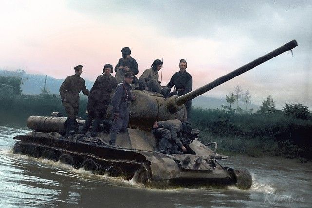 "Ожившие" фото времен Великой Отечественной войны "Ожившие" фото времен Великой Отечественной войны