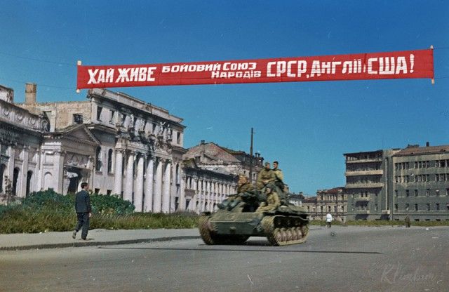 "Ожившие" фото времен Великой Отечественной войны "Ожившие" фото времен Великой Отечественной войны