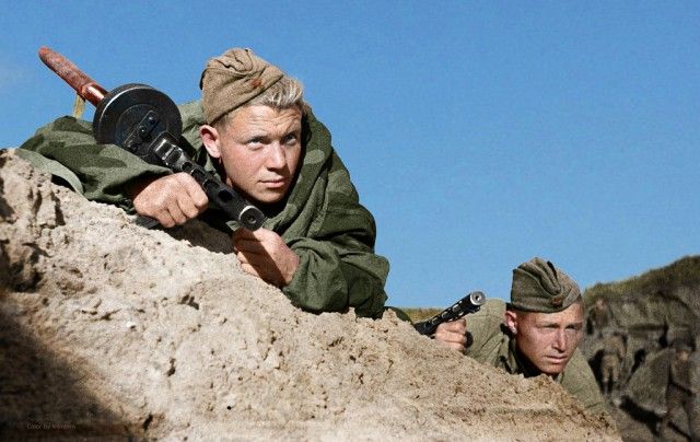 "Ожившие" фото времен Великой Отечественной войны "Ожившие" фото времен Великой Отечественной войны