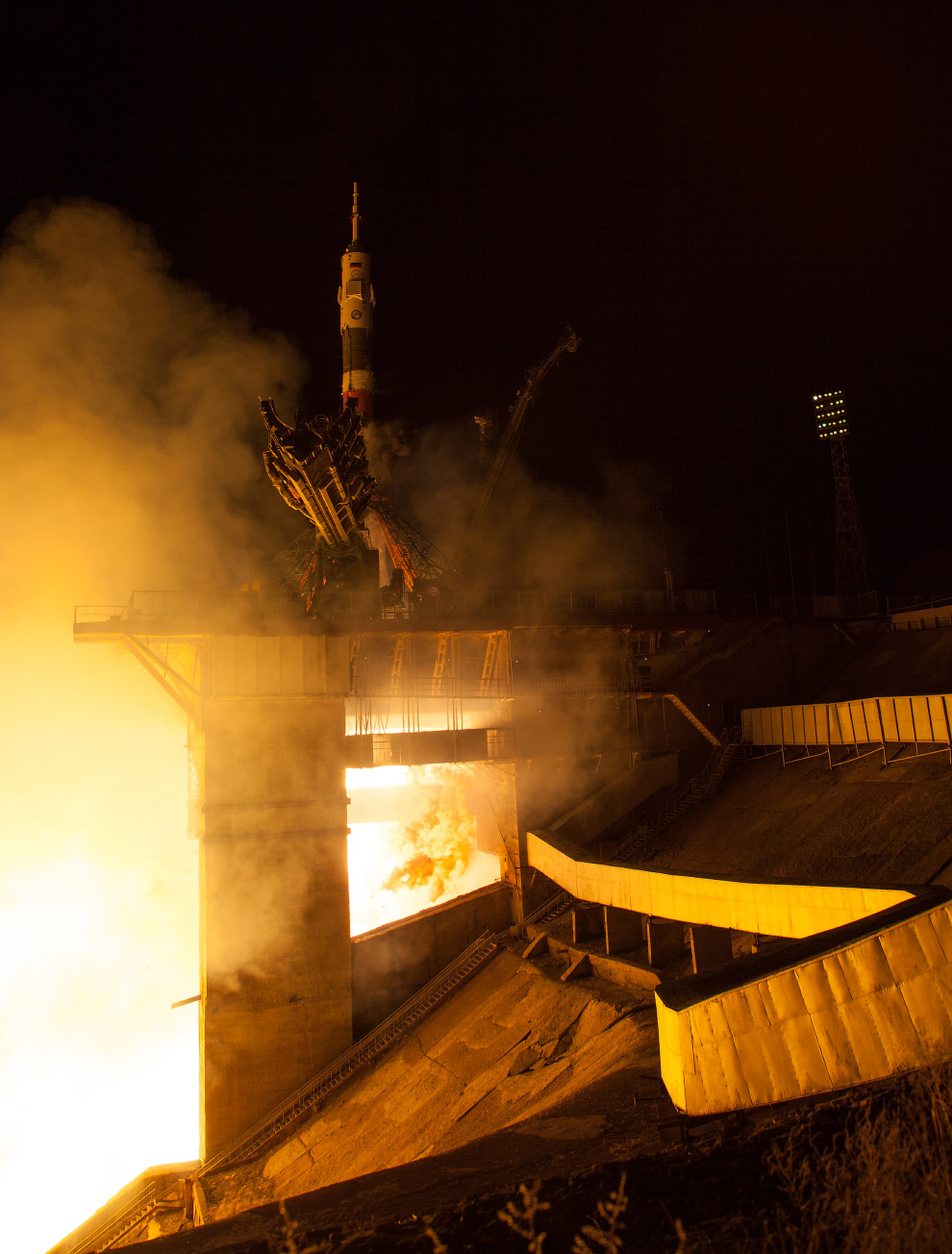 Российский корабль «Союз МС-08» взял курс на МКС Российский корабль «Союз МС-08» взял курс на МКС