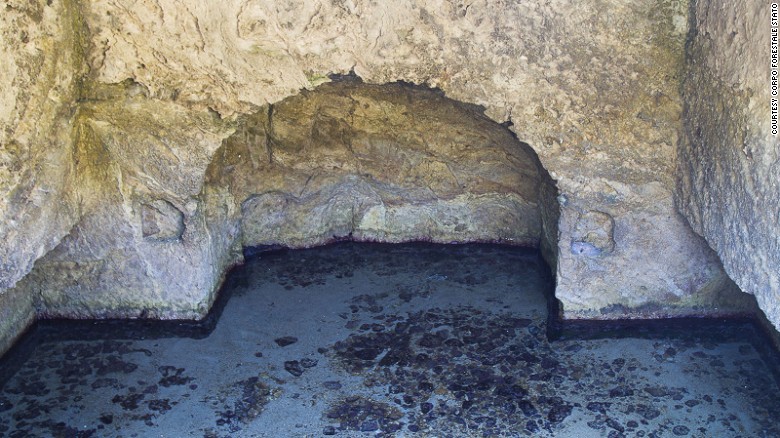 Мрачная и трагичная история острова оргий Мрачная и трагичная история острова оргий